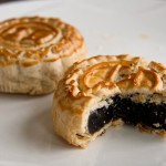 xibei mooncakes (黑三宝 in foreground)